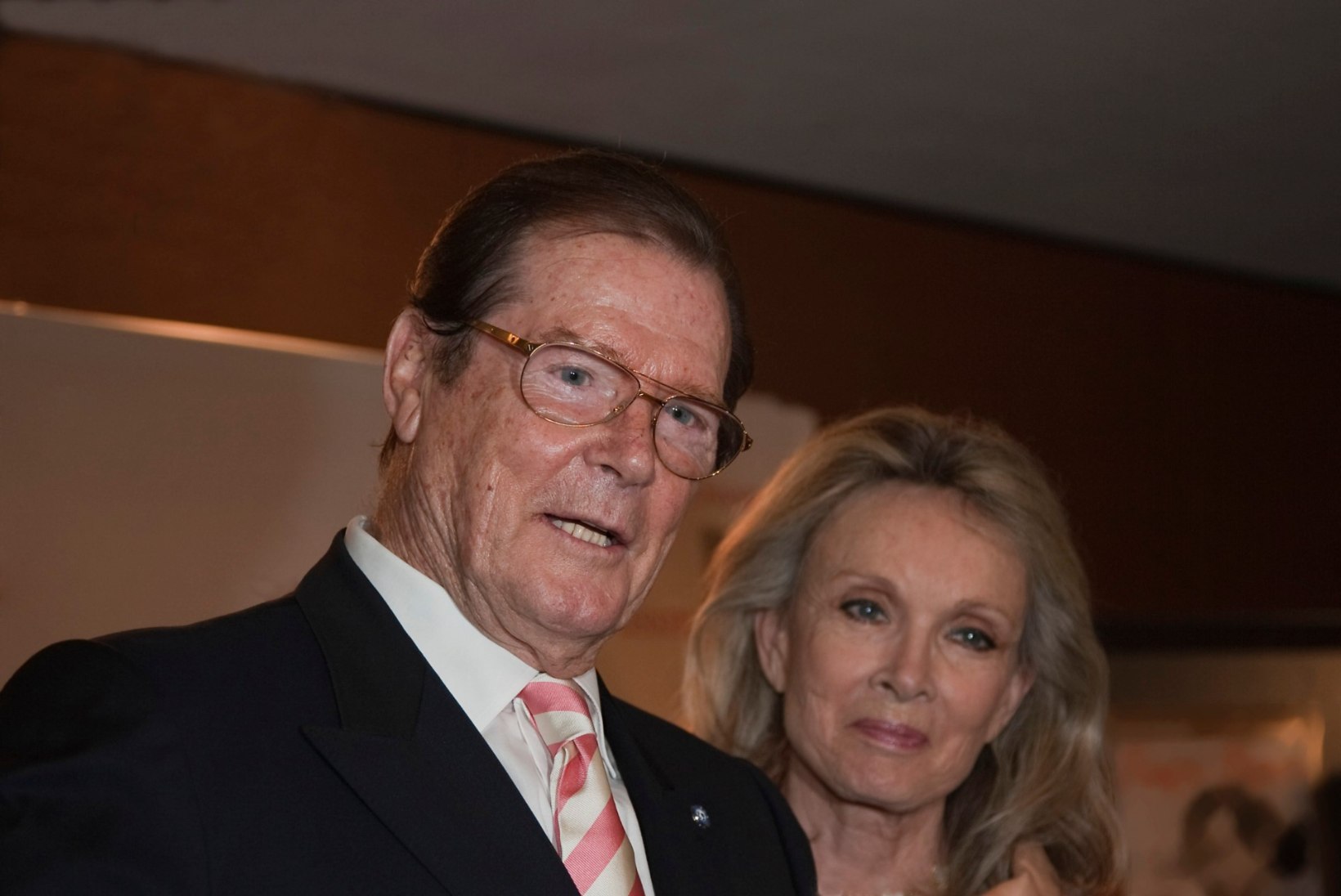 Eks-Bond, Sir Roger Moore teatas oma tütre surmast