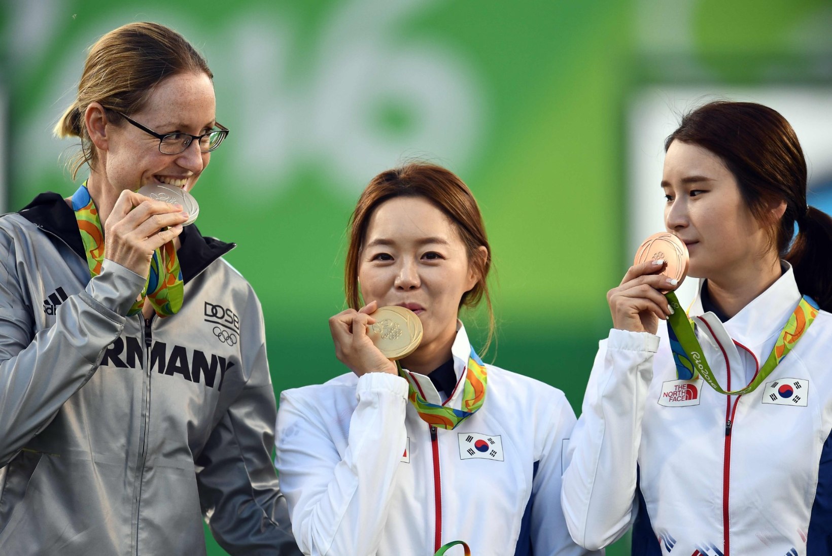 KAS TEADSID? Miks olümpiavõitjad enda medalit hammustavad?