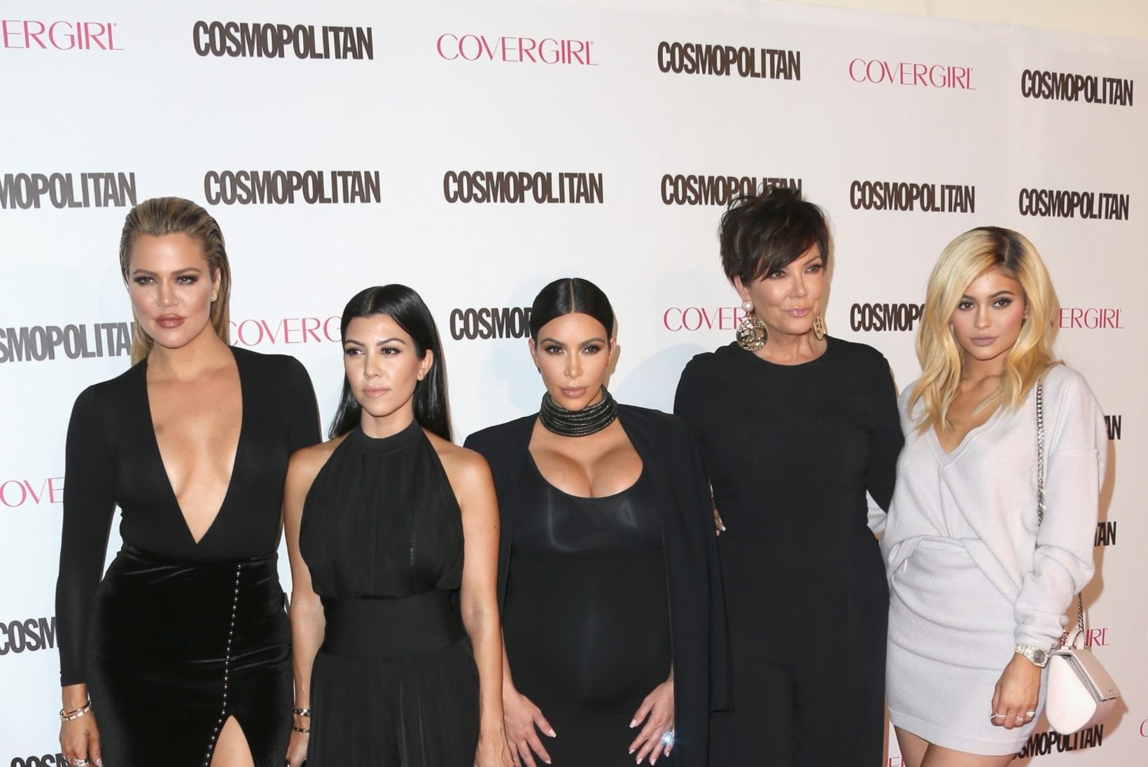 Milline Kardashian mugib rämpstoitu, kes on süsivesikute suhtes allergiline?