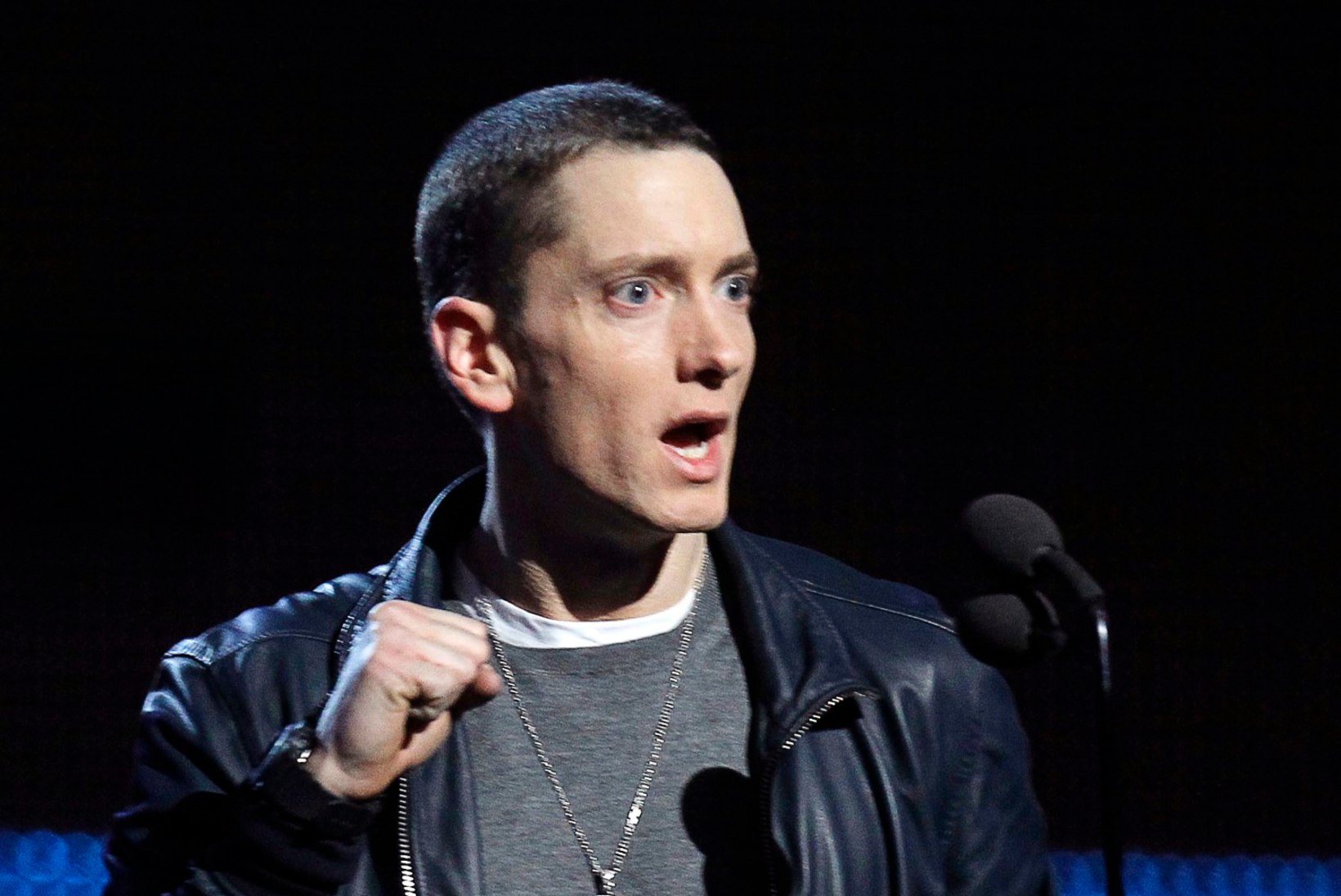 Väide: räpimogul üritas Eminemile kaks korda otsa peale teha
