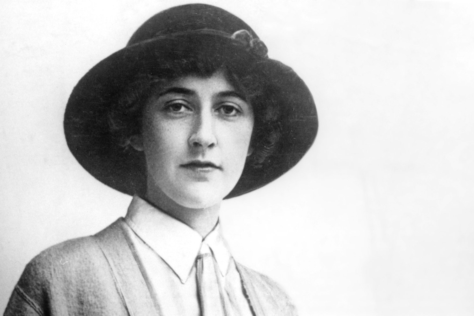 Igihalja mõrvaleedi suur tagasitulek: Hollywood valmistub Agatha Christie laineks