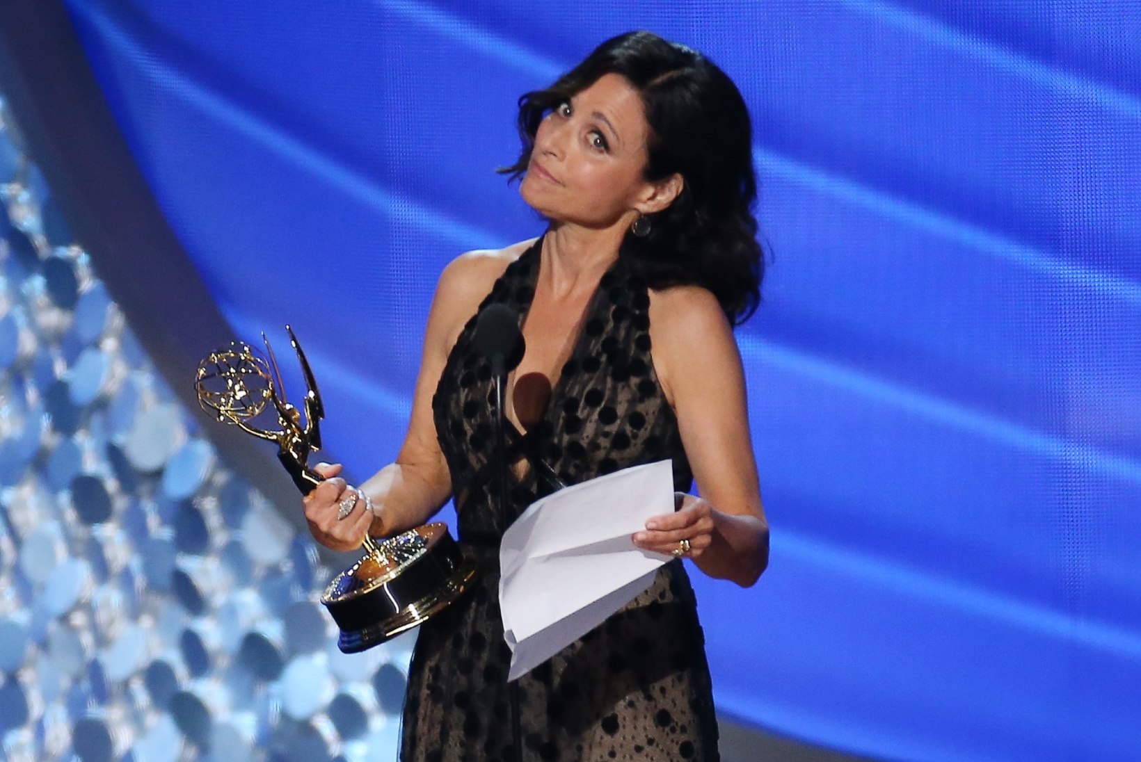 Näitlejatar pühendas oma Emmy auhinna äsja surnud isale