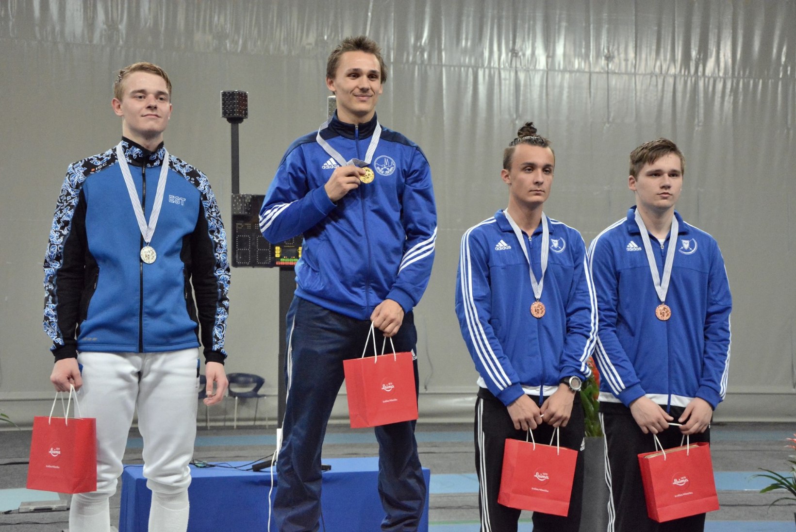 VÄGA HEA! Eesti vehklejad võitsid noorte Põhjamaade meistrivõistluste avapäeval lausa üheksa medalit