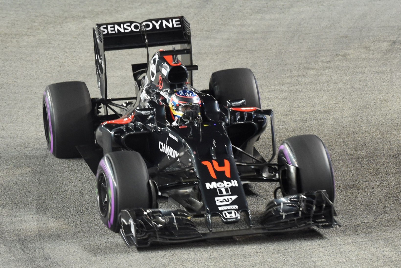 McLaren ja Alonso kukutasid end meelega Malaisia etapi stardirivi lõppu!