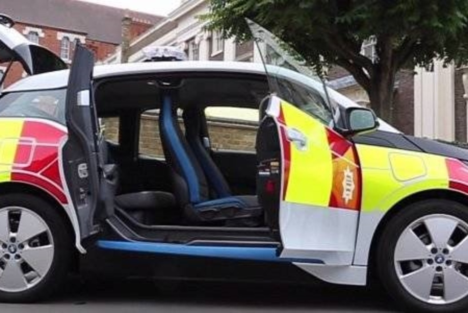 VIDEO | Londoni tuletõrjujad võtsid kasutusele BMW i3’d 