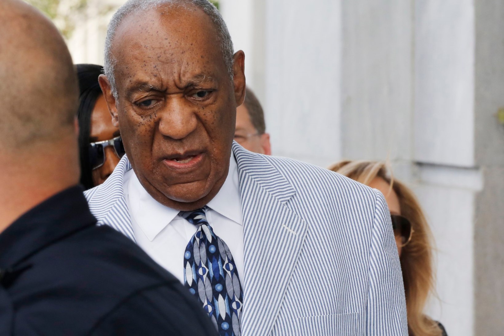 Vägistamises süüdistatava Cosby advokaadid rõhuvad rassismile
