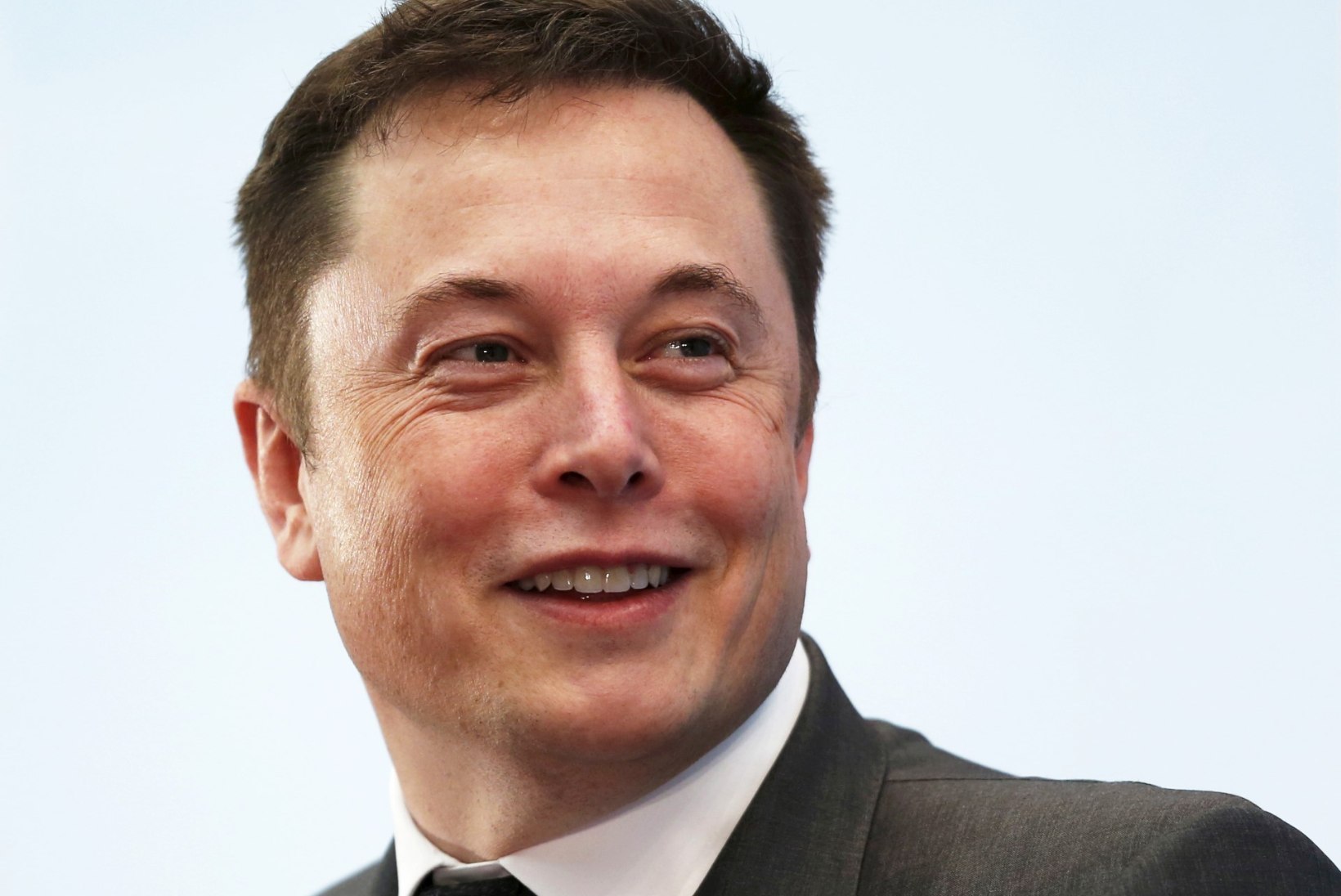 Värskelt lahutatud supermodell noolib miljardär Elon Muski?