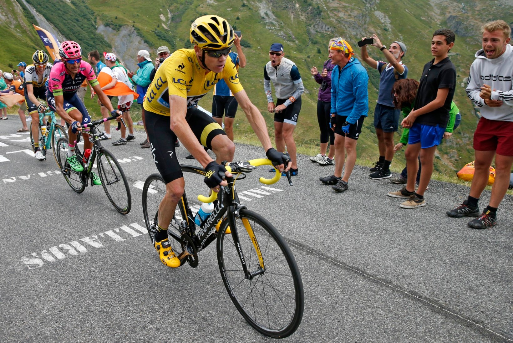 KAHTLUSTUS: Froome võitis 2015. aasta Tour de France’i "mootorrattaga"?
