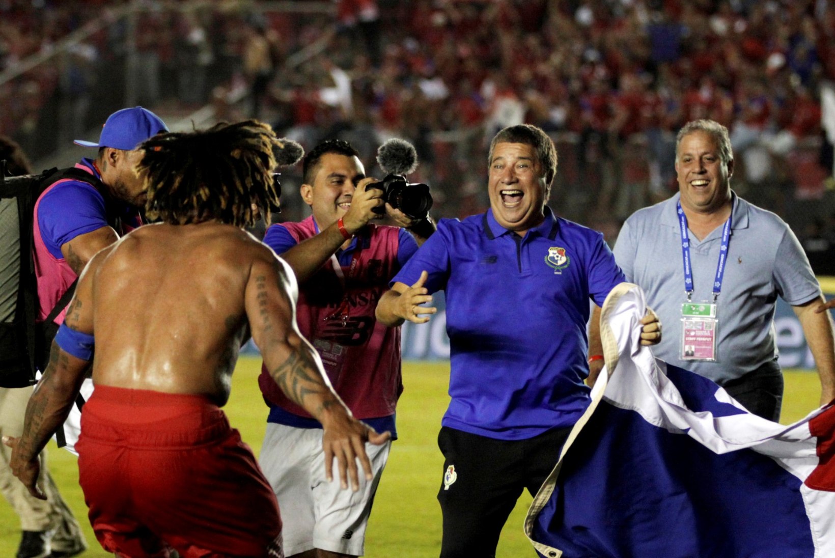 GALERII | Pisike Panama vormistas jalgpalliime, USA jääb MMilt eemale