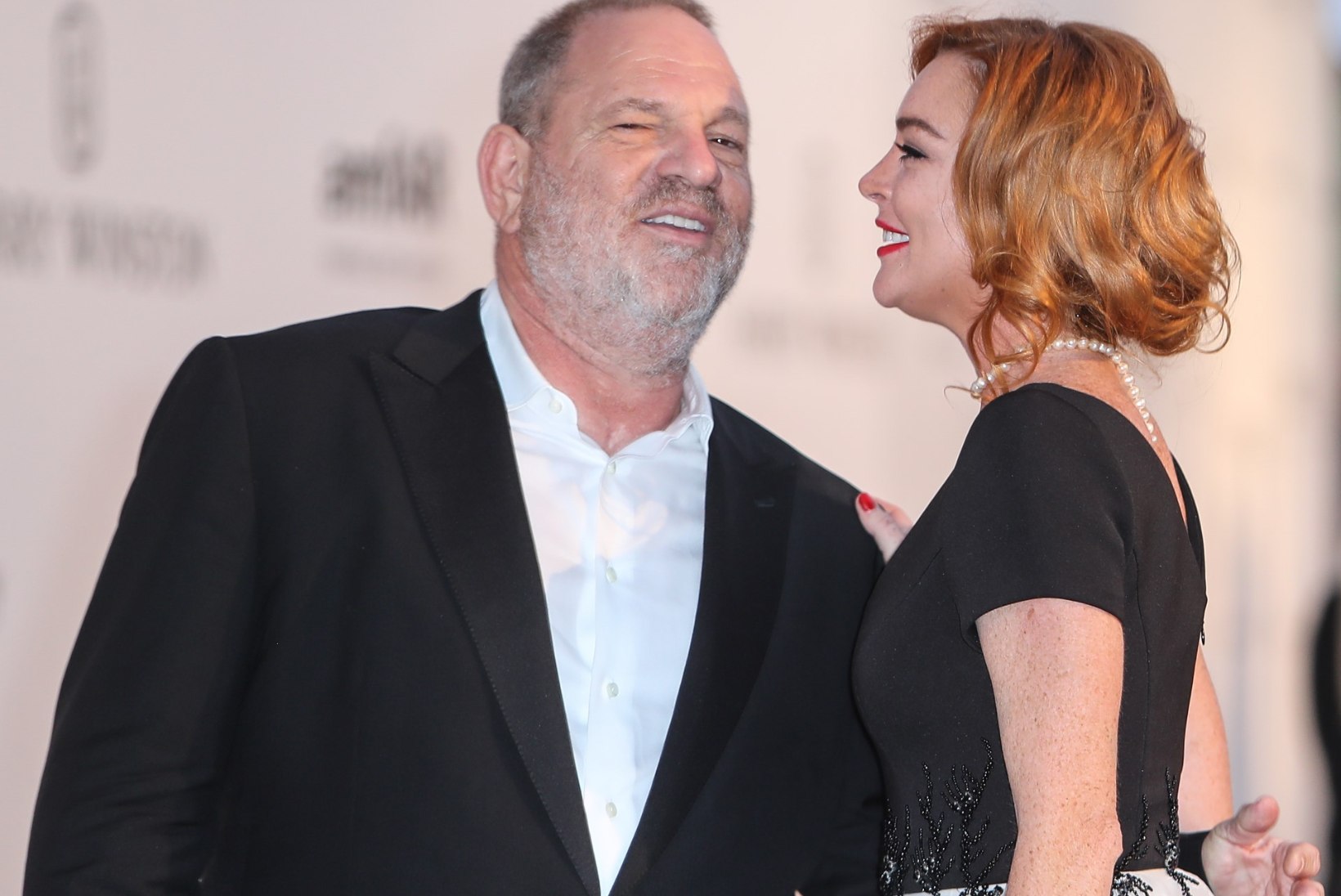 Lindsay Lohan kaitseb kiimalist Harvey Weinsteini