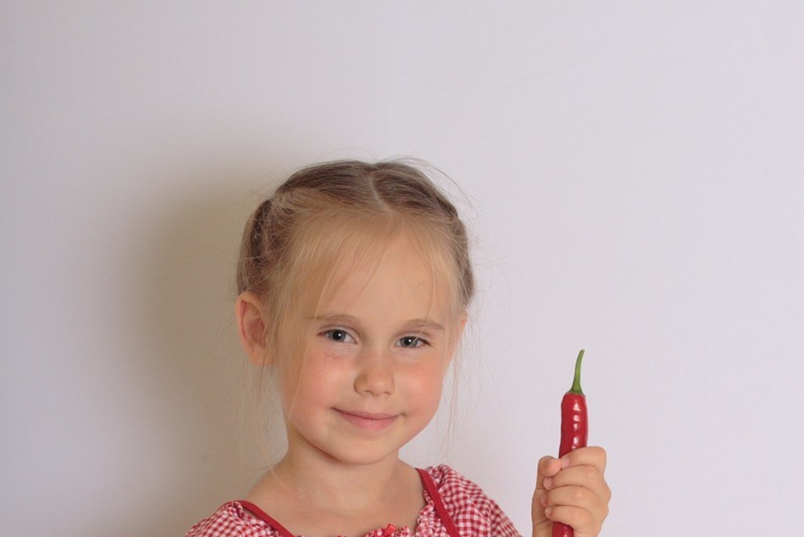 6 nupukat nõksu, mille abil laps hooajalisi köögivilju sööma meelitada