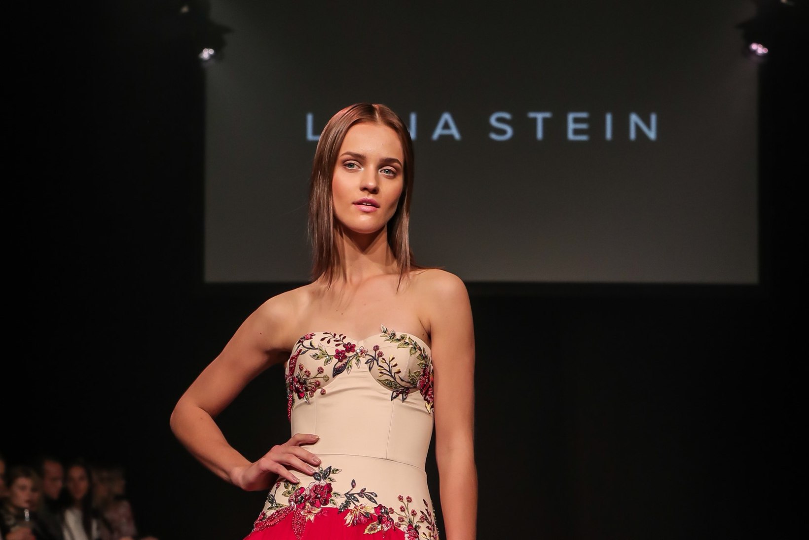 MOEGALERII | Sügisene Tallinn Fashion Week kulmineerus võimsa moespektaakliga