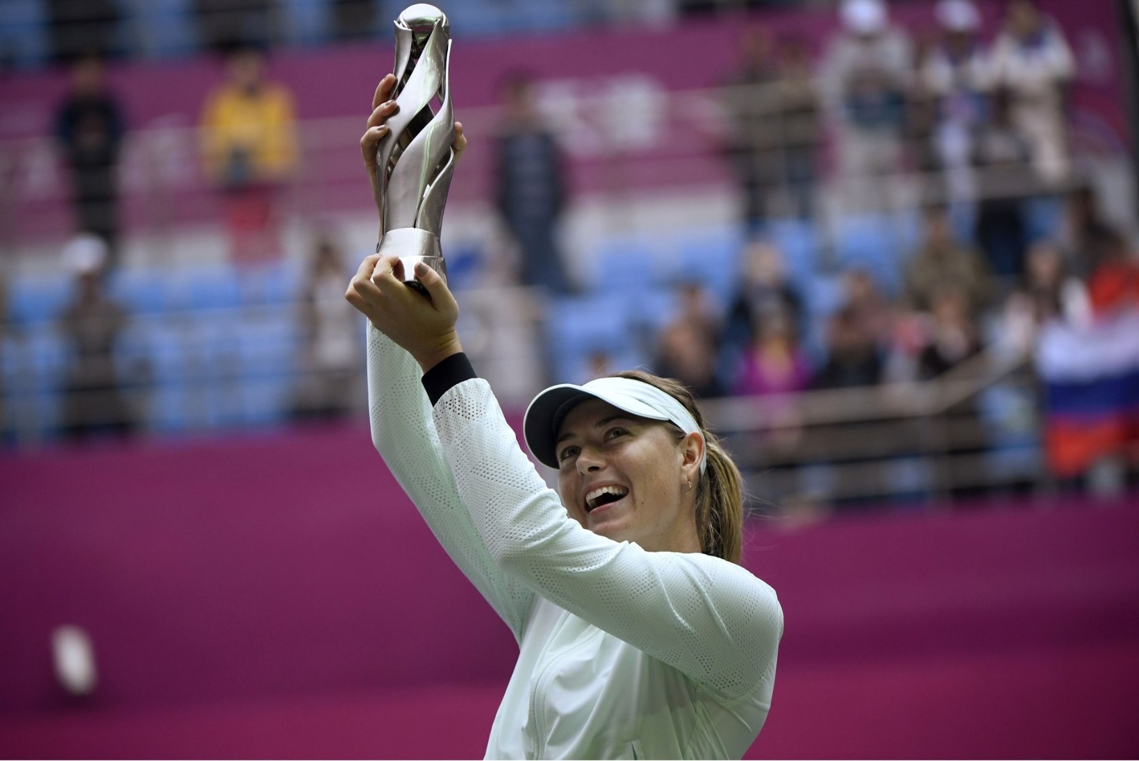 Maria Šarapova võitis pärast dopingukaristust esimese turniiri