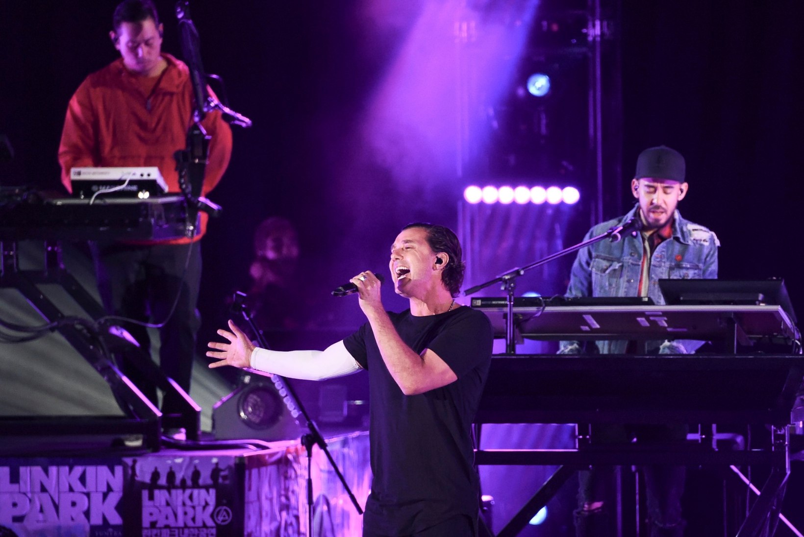 VIDEO | Vaata Linkin Parki laulja Chester Benningtoni mälestuskontserti