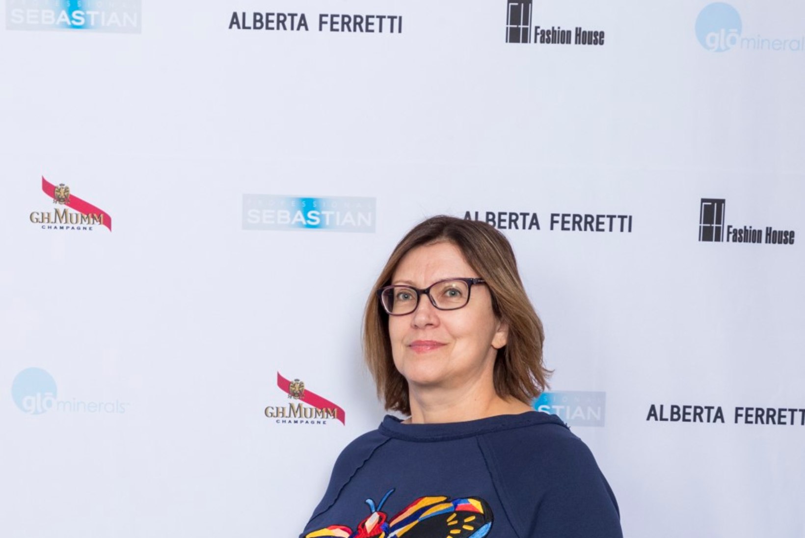 GALERII | Alberta Ferretti glamuurist nõretav moeetendus ja seltskond