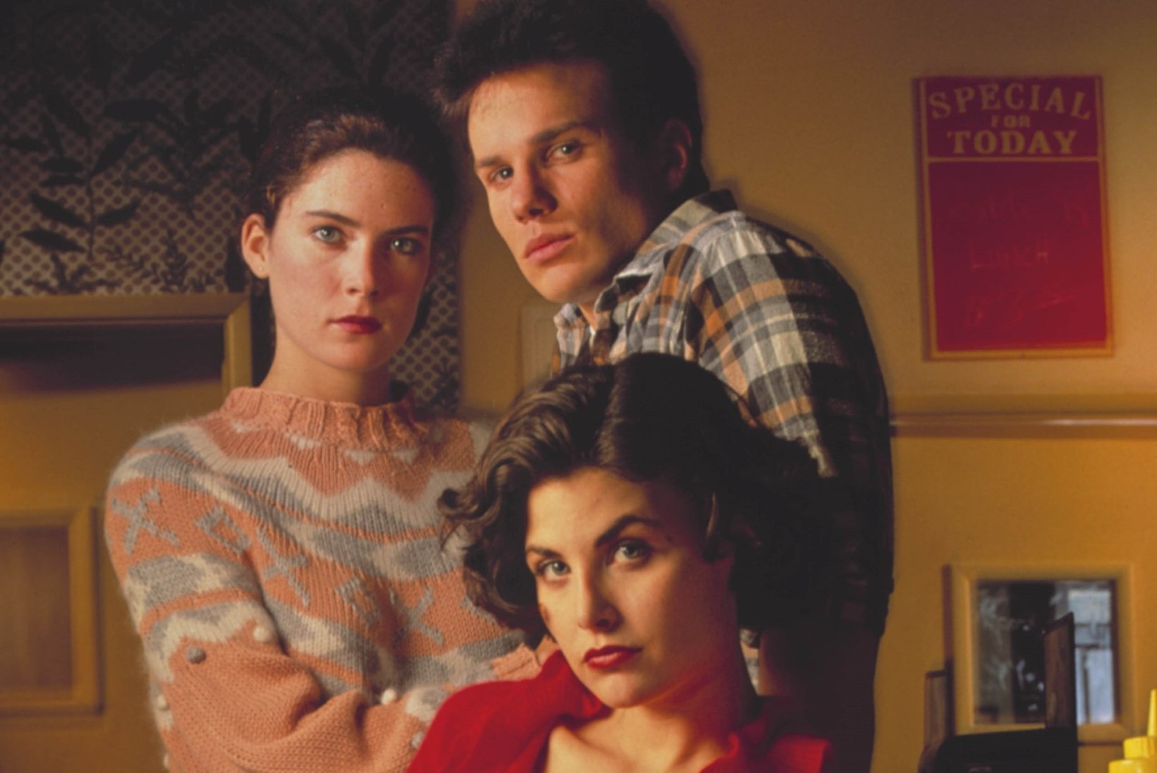 FOTOD | „Twin Peaksi" tähte Lara Flynn Boyle'i ei tunne äragi ...