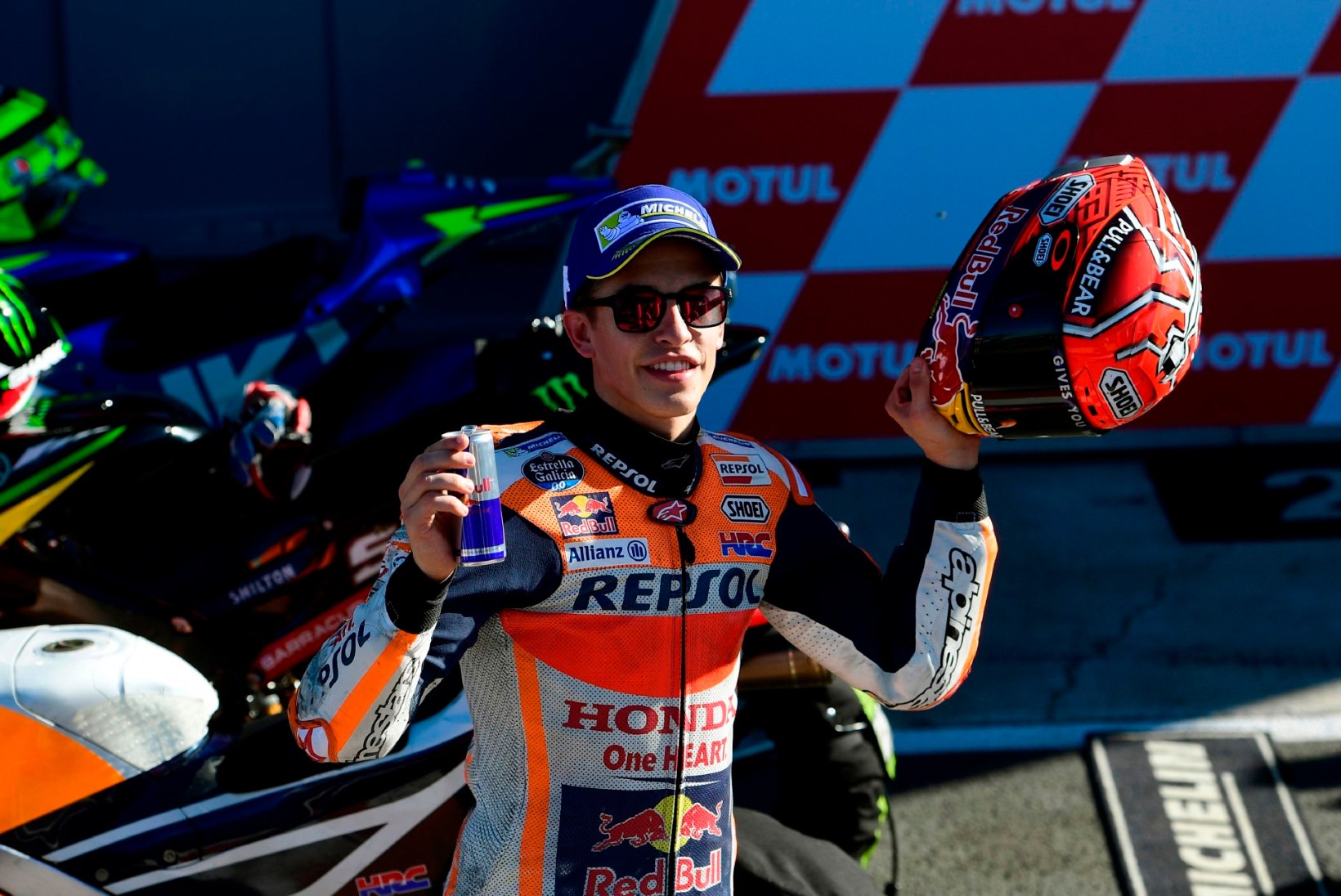 Hullem kui Vettel: Hispaania MotoGP sensatsioon Marc Marquez krooniti 24aastaselt neljakordseks maailmameistriks!