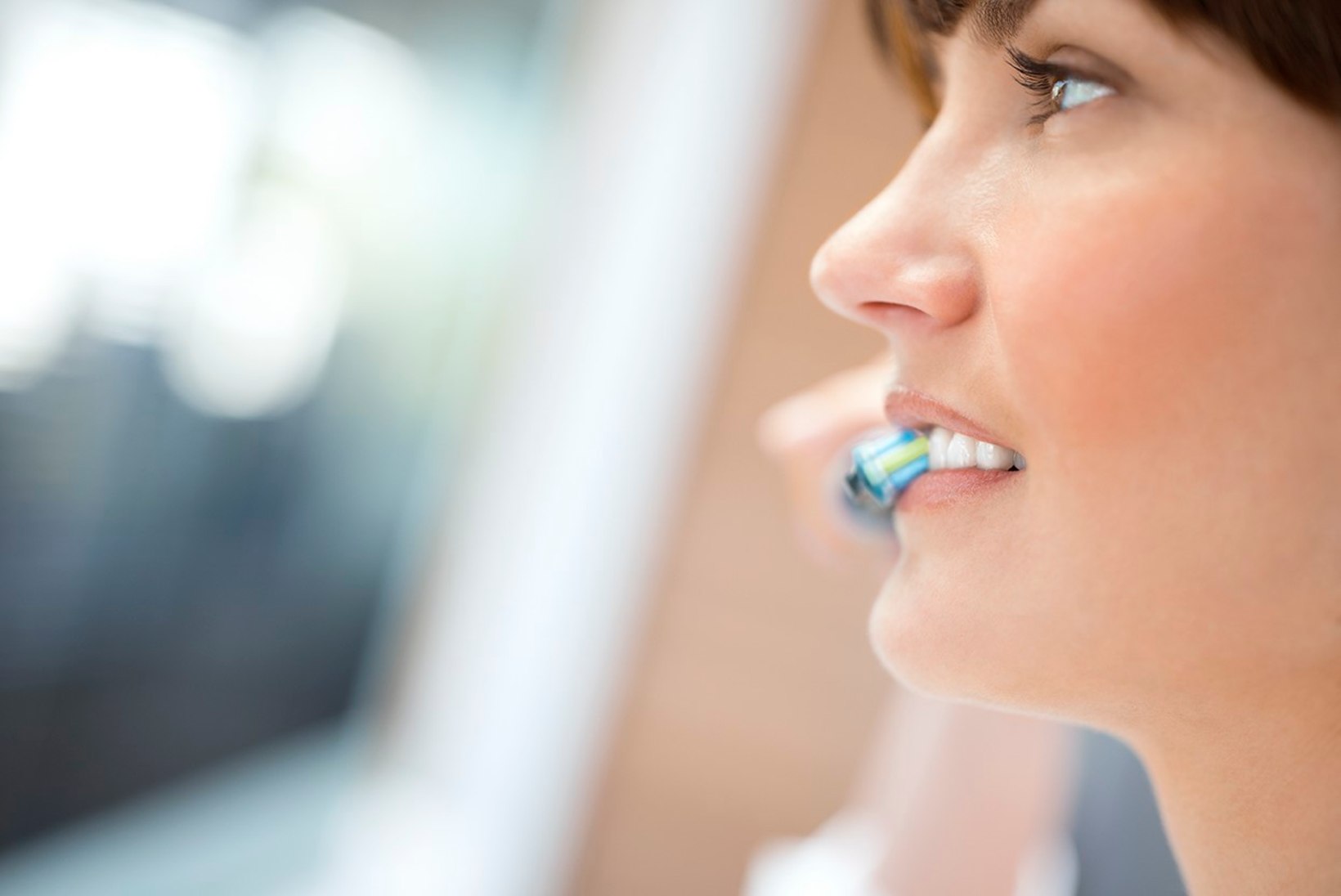 Tunneta sonic-tehnoloogia ja tavalise hambaharja vahelist erinevust!