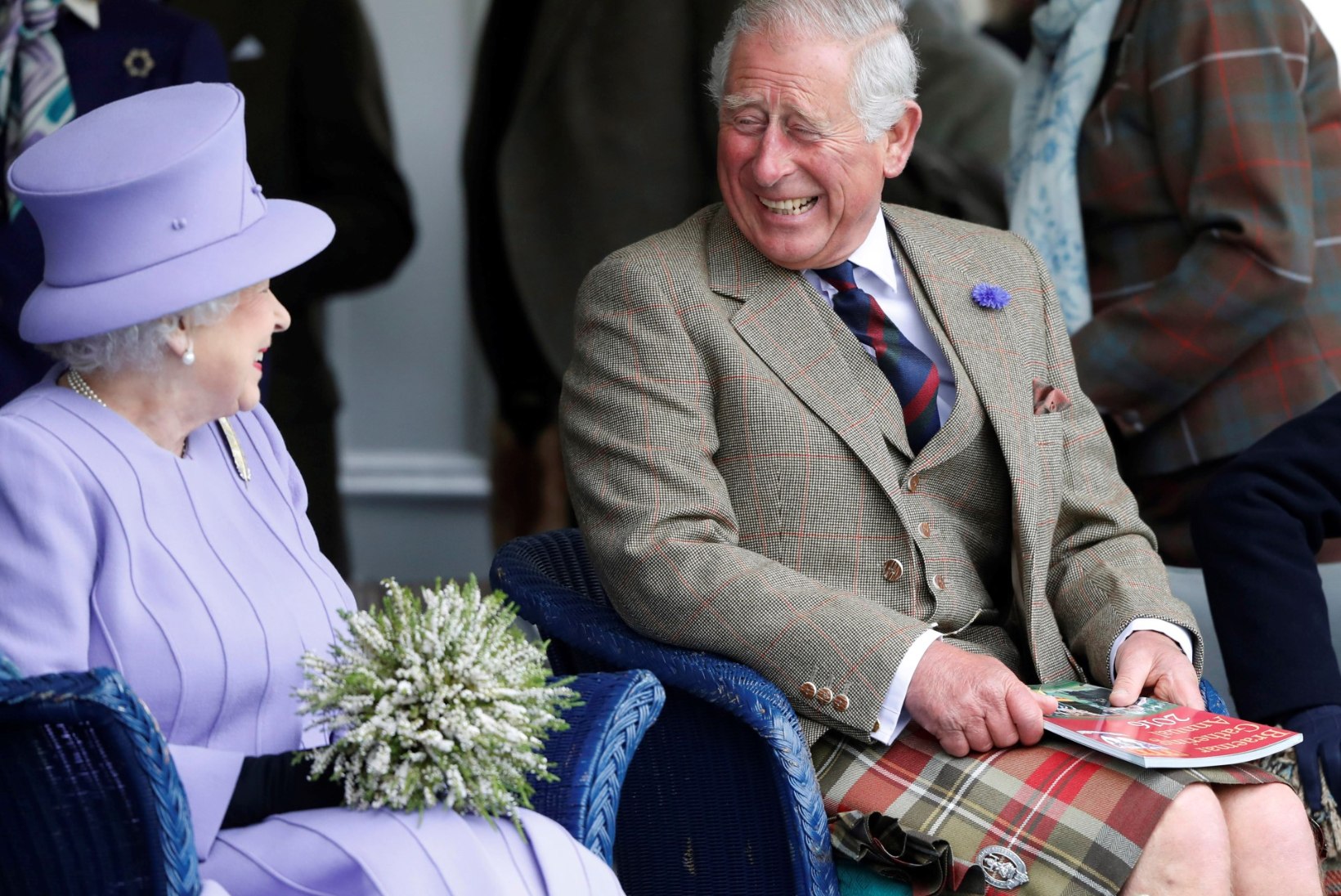 BRITI KUNINGAKOJA PIKIM ABIELU: Elizabeth II ja prints Philip tähistavad 70. pulma-aastapäeva