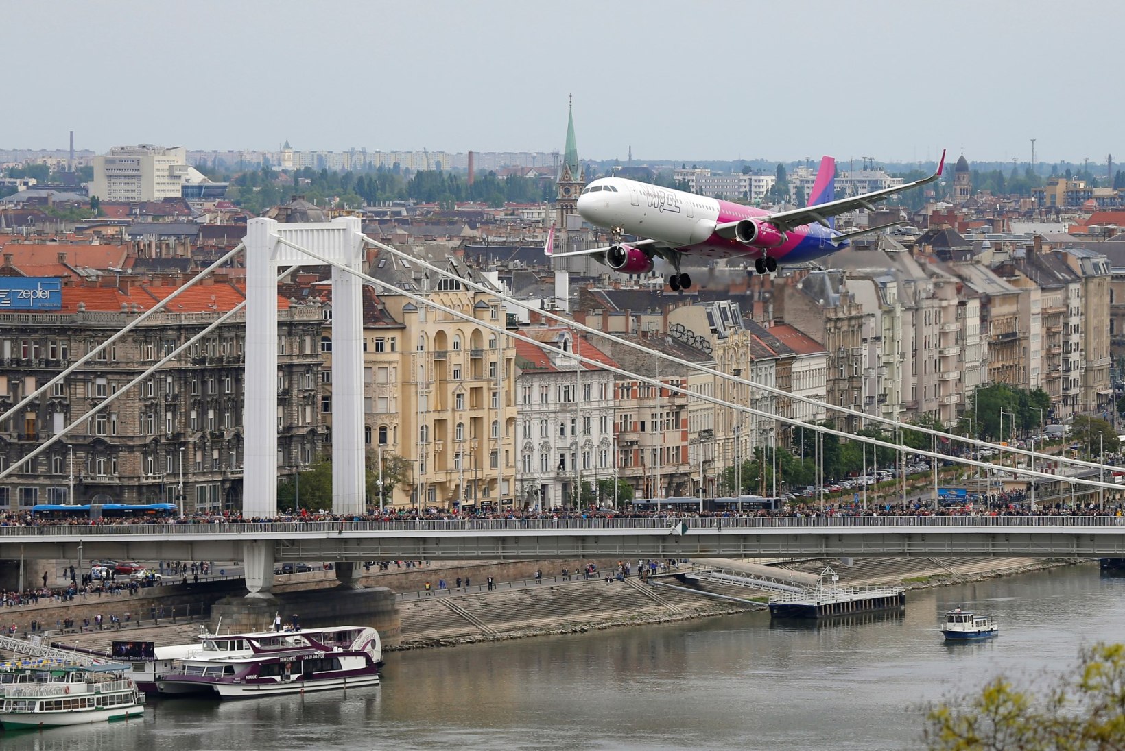 Ungari odavlennufirma Wizz Air avab liini Tallinnast Kiievi ja Londoni