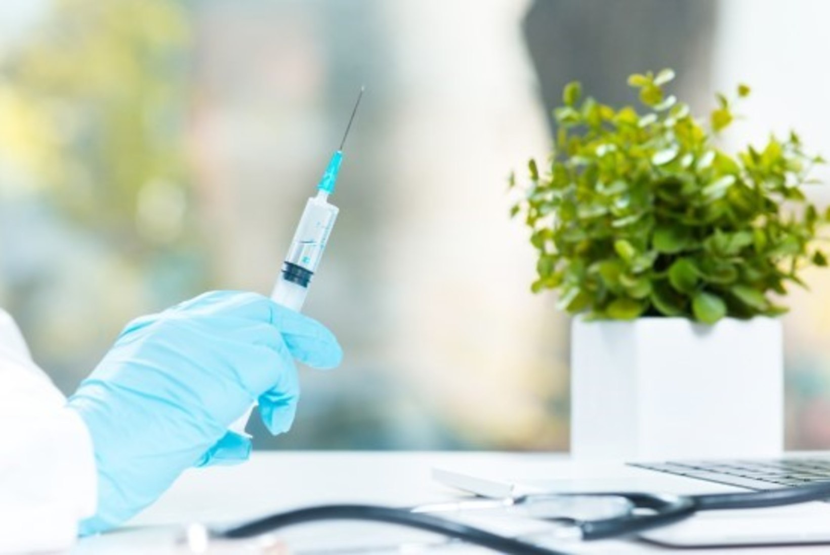 BLOGI | „SUUD PUHTAKS“: miks tõuseb Eestis vaktsineerimisest keeldujate arv?