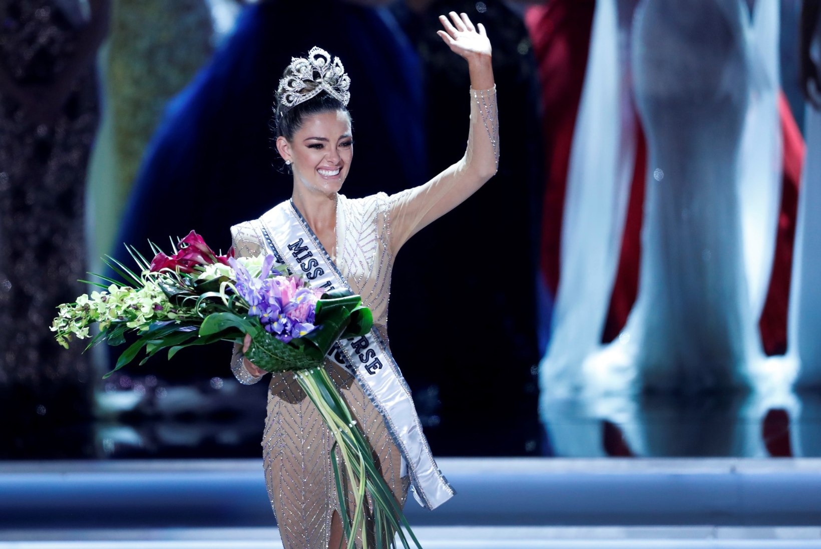 GALERII | Miss Universumi tiitli võitis Lõuna-Aafrika vabariiki esindanud neiu