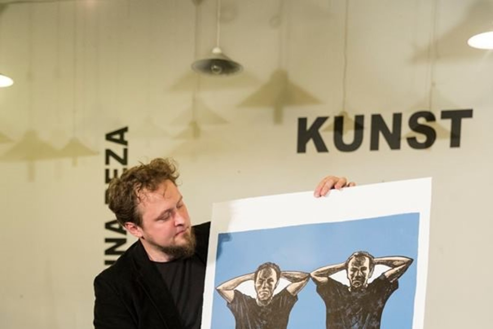 PILDID | Mart Kolditsa näitemäng „Kunst“ esietendus vaid valitutele galeriis Tallinn Art Space