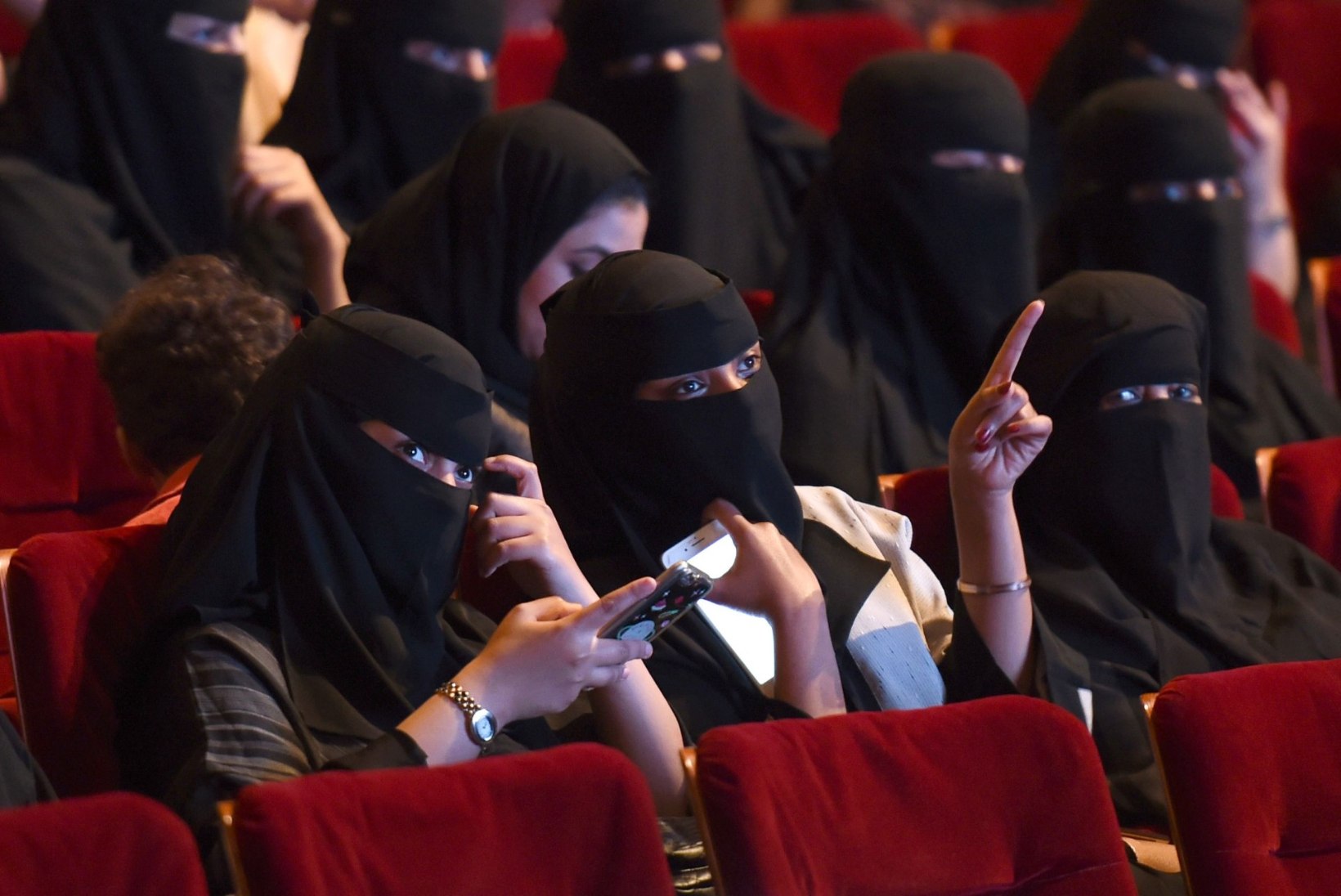 Uuendusmeelne Saudi Araabia avab jälle kinod