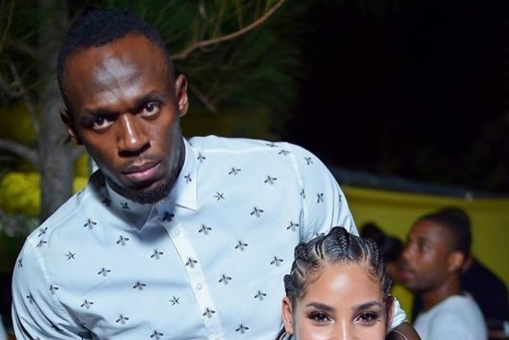 SEKSAPIILSED FOTOD | Usain Bolt naudib oma pensionipõlve megarinnaka tüdruksõbraga 
