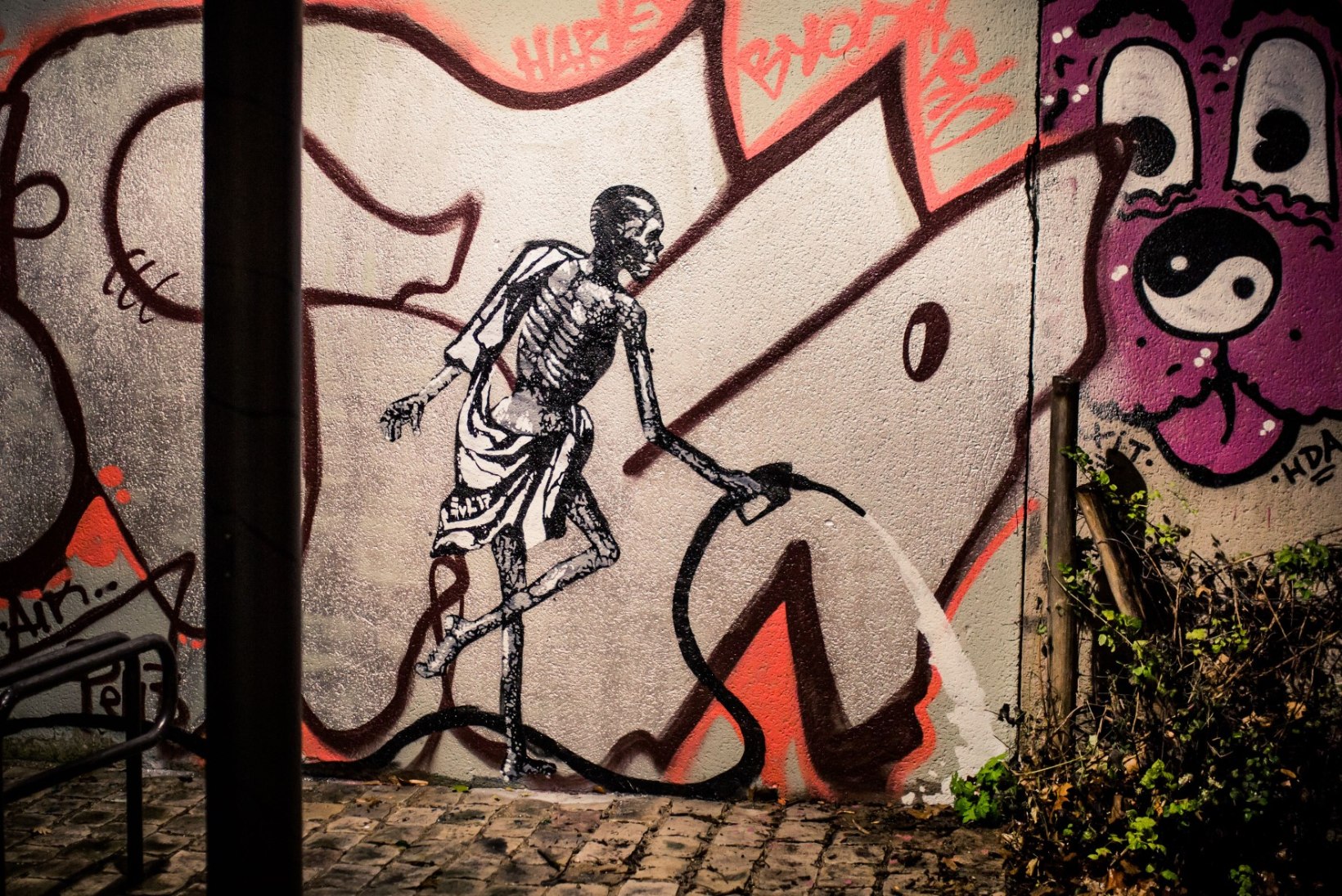 FOTOD | Eesti tänavakunstnik Edward von Lõngus vallutas Pariisi uute teostega