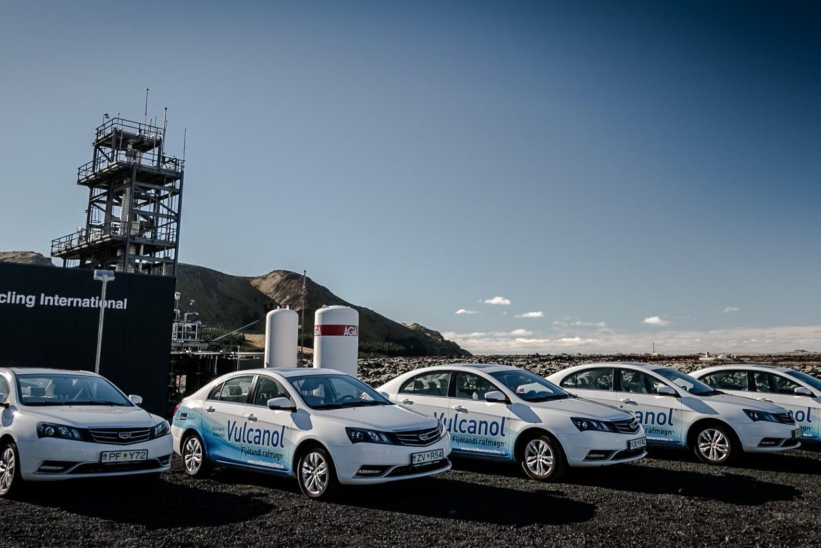 Veel üks alternatiiv: Geely katsetas Islandil edukalt metanoolkütusega sõiduautosid
