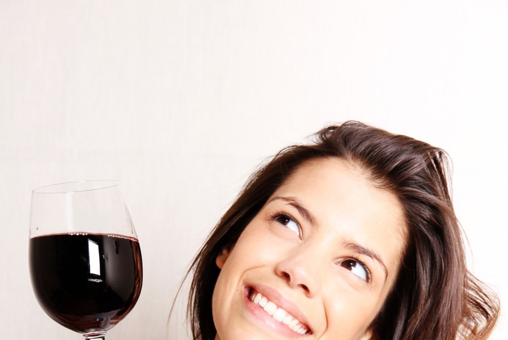 Ohhoo! Punane vein passib edukalt ka nahahoolduseks!