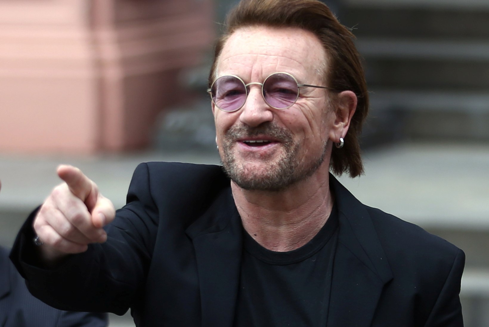 U2 rokkar Bono oli surmasuus