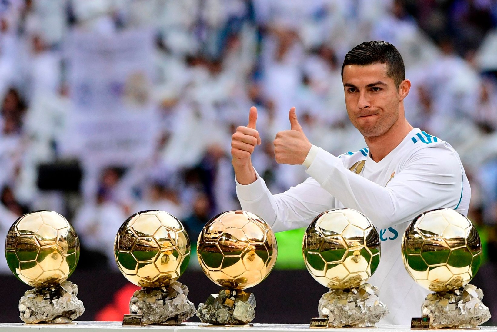 Cristiano Ronaldo tähistas oma viiendat Ballon d'Ori kahe värava ja vastase loputamisega