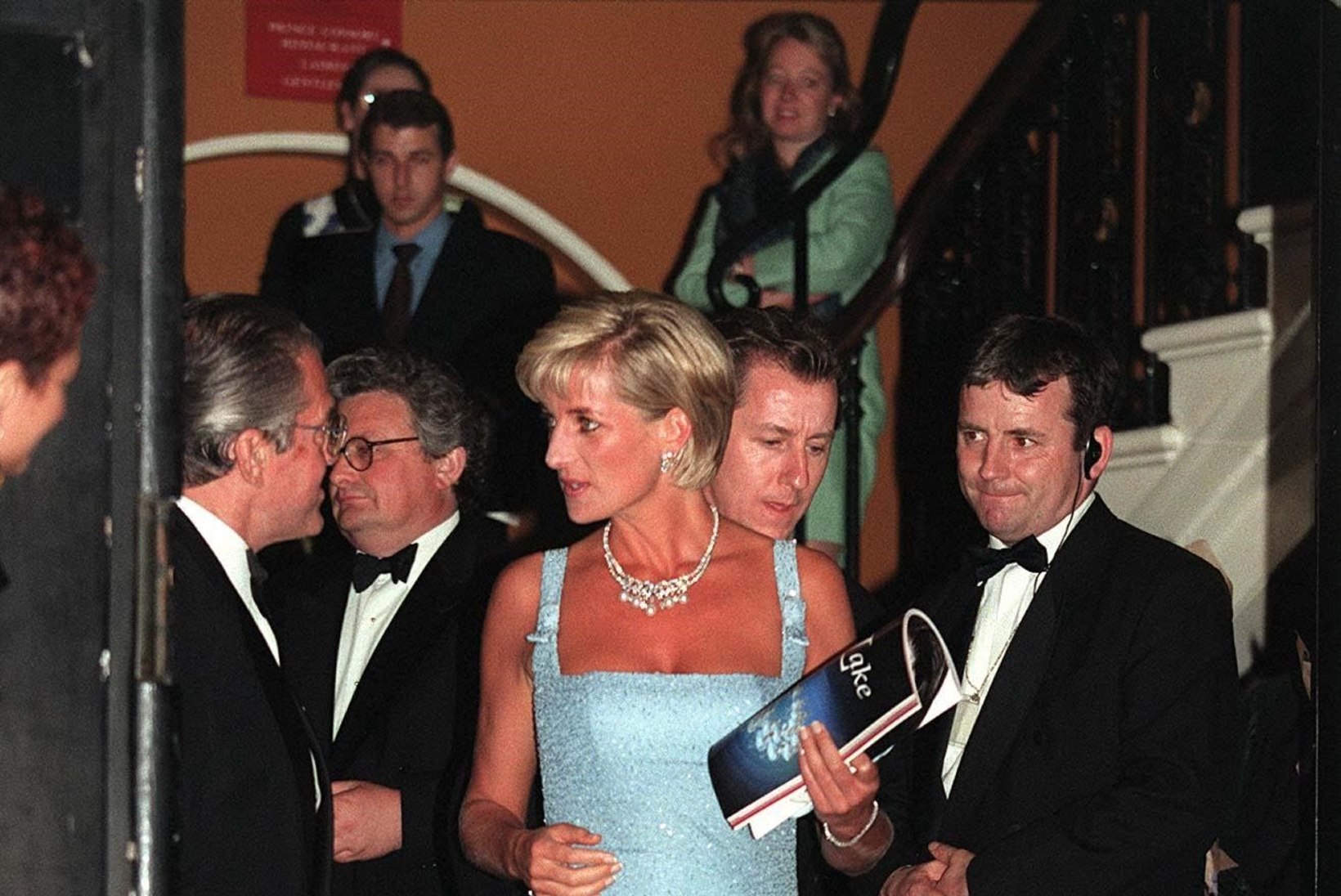 Printsess Diana kuulus kaelakee läheb 12 miljoni dollari eest müüki