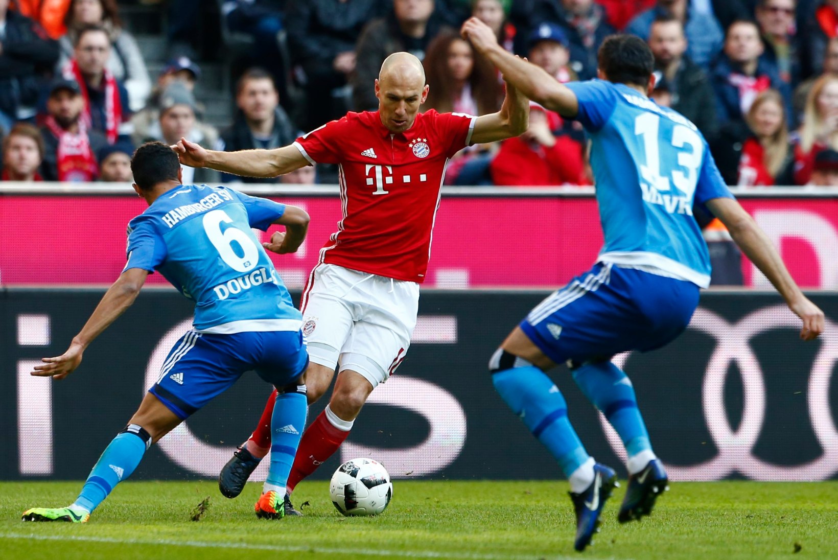 MIKS KÜLL? Bayern on Münchenis Hamburgi suurim õudusunenägu, Arjen Robben jõudis vägeva tähiseni