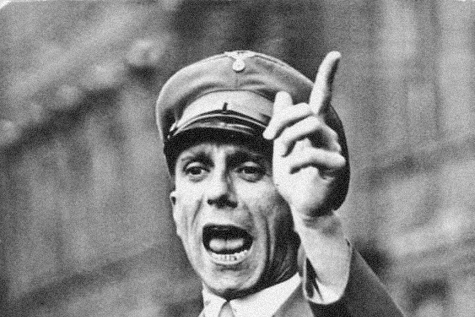 Goebbelsi sekretär suri süümepiinadeta: "Me ei teadnud midagi!"