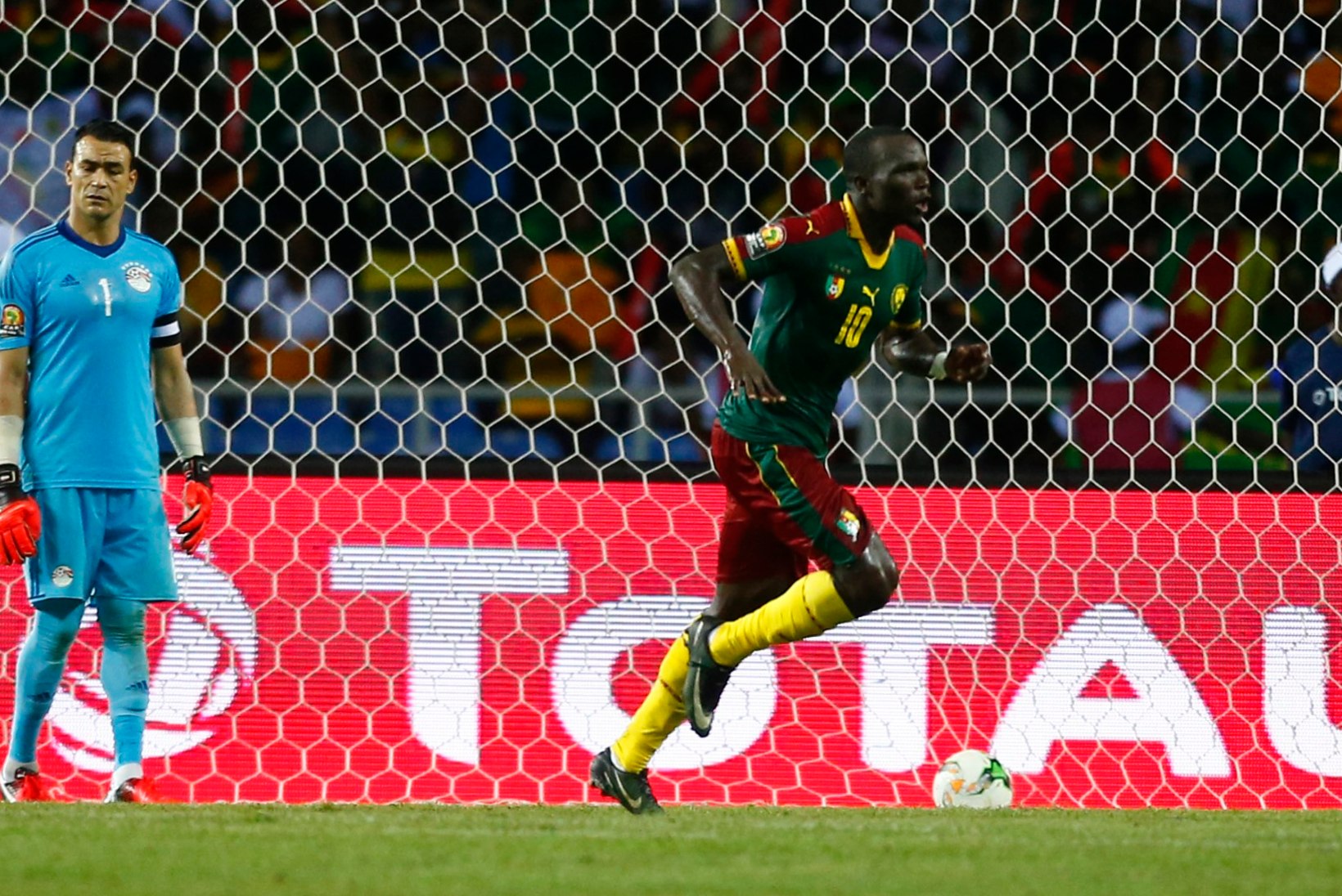 GALERII | SUUR VÕIDUPIDU! Kamerun krooniti 15aastase pausi järel taas Aafrika meistriks