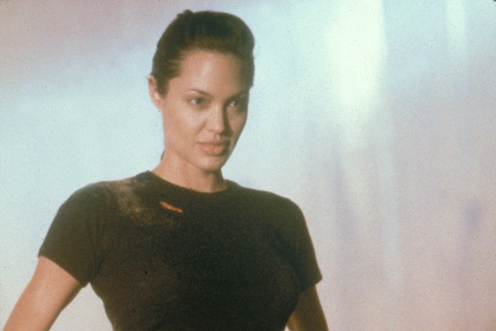 Vaata, kas Alicia Vikander on Lara Croftina sama kuum kui Angelina Jolie