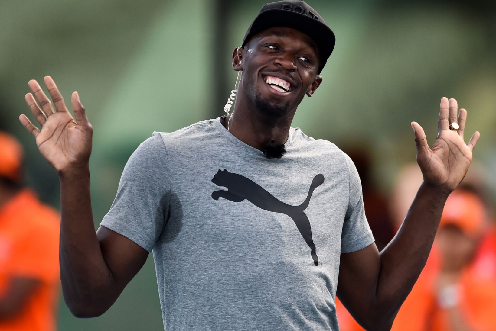 VIDEO | OSAV TANTSULÕVI! Usain Bolt demonstreeris riidepoes oma vingeid tantsuliigutusi 
