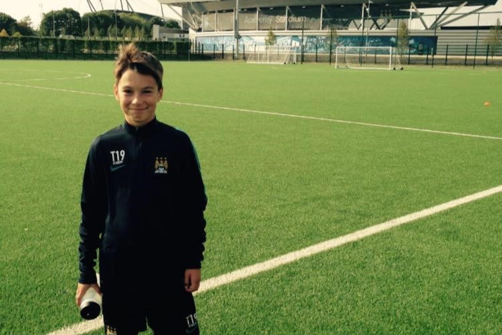 FOTO | TOHOH! Eesti noor vutimees pääses Manchester Unitedisse testima ja kohtus Saksamaa jalgpallilegendiga