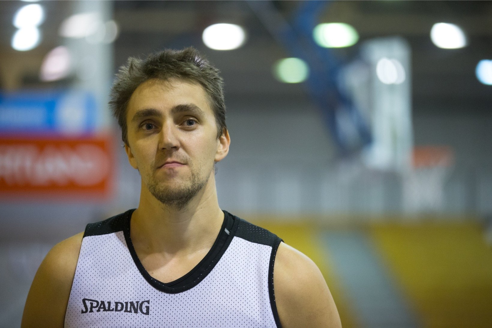 Fännide lemmik Reinar Hallik avab omanimelise korvpallikooli