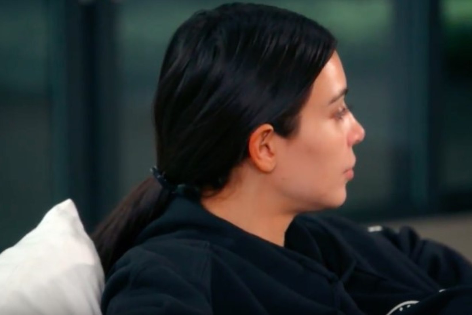 Kim Kardashian rääkis oma telesaates Pariisis toimunud röövist: ma arvasin, et nad vägistavad mind ja tulistavad mulle pähe