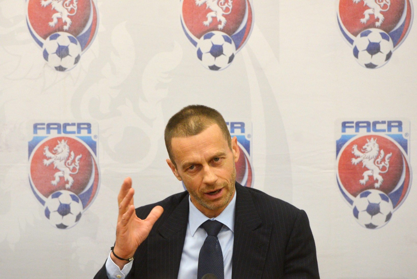 UEFA president: minu ajal ei tule mingit rikaste klubide suletud Superliigat!