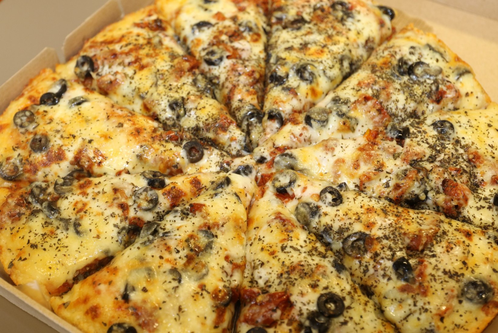 ISUÄRATAV KATSE | Milline on kõige parem pitsa?