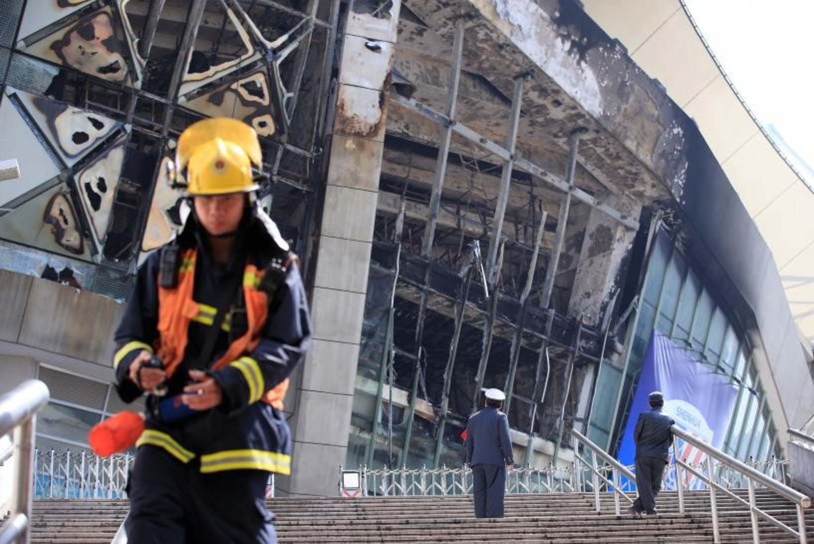 VIDEO JA FOTOD | Hiina superklubi vutistaadion süttis põlema!