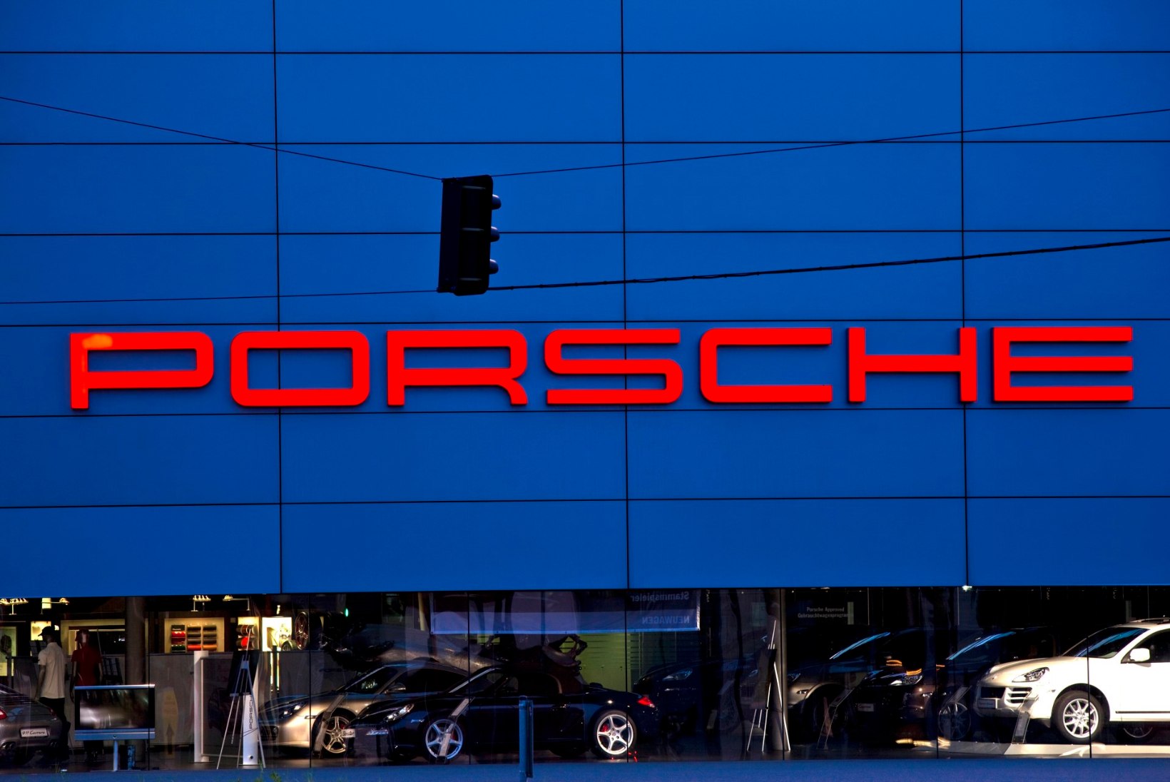 Edukas Porsche maksab taas kõigile töötajatele vinget preemiat