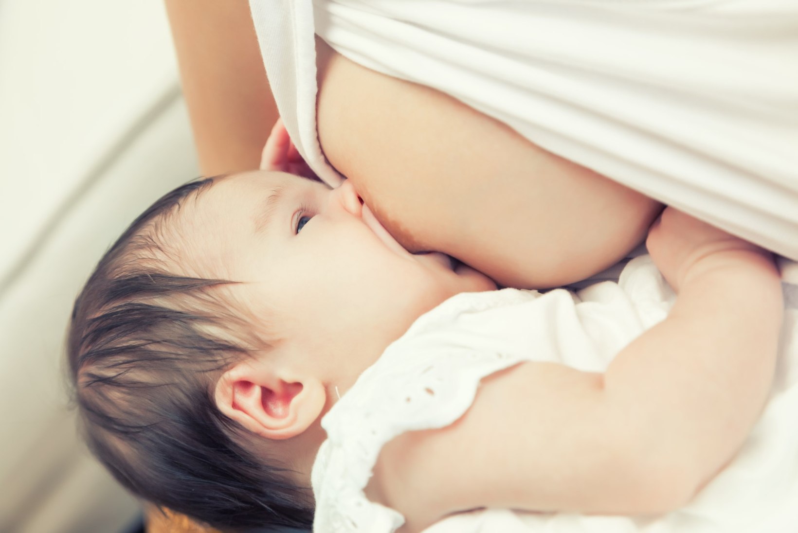 Miks peaks ema vaatamata suurele väsimusele beebit imetama?