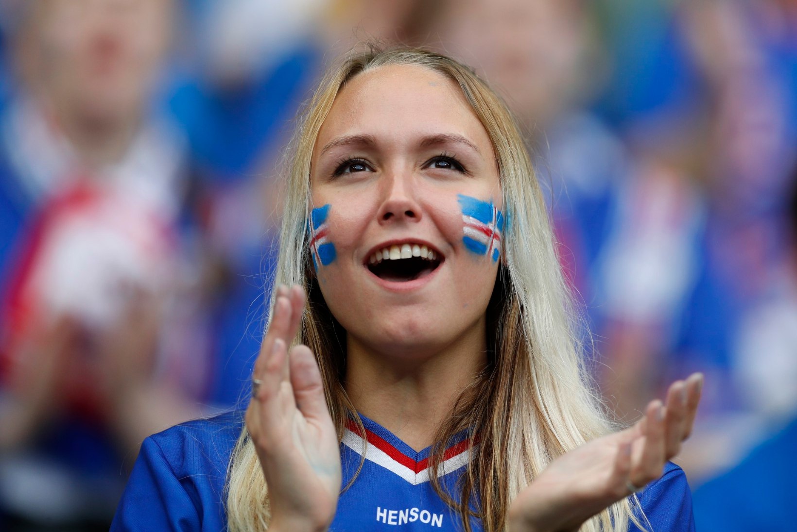 TOHOH TONTI! Fantastiline jalgpalli EM algatas Islandil beebibuumi