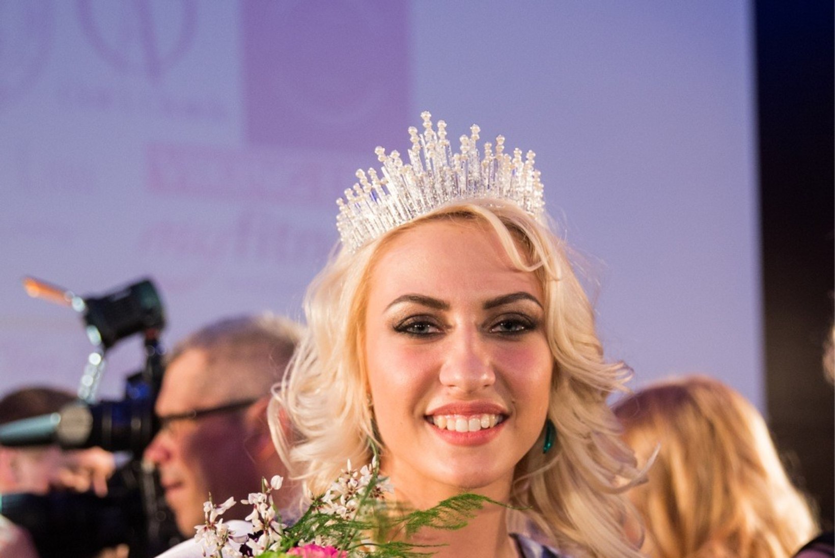 SÄRTSUVALT SEKSIKAD FOTOD | Eesti olümpiasportlase tütar valiti Tallinna kõige kaunimaks neiuks